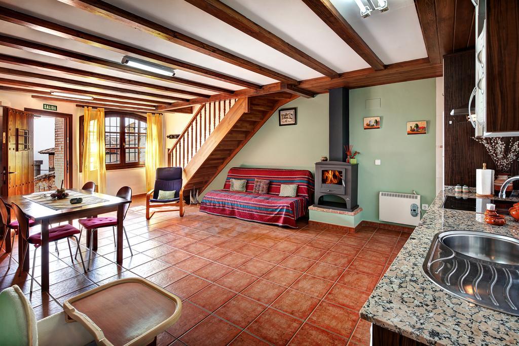 Apartamentos Bellavista Alquezar Bilik gambar