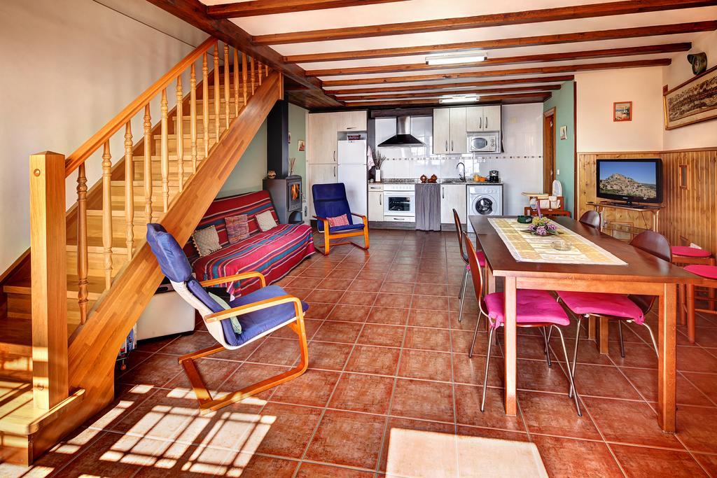 Apartamentos Bellavista Alquezar Bilik gambar
