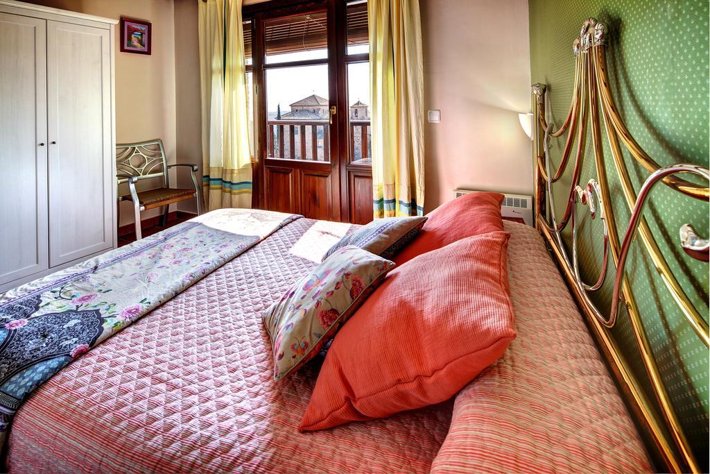 Apartamentos Bellavista Alquezar Bilik gambar