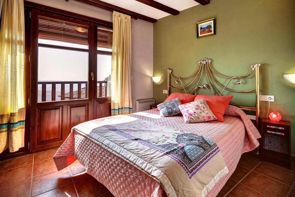 Apartamentos Bellavista Alquezar Bilik gambar