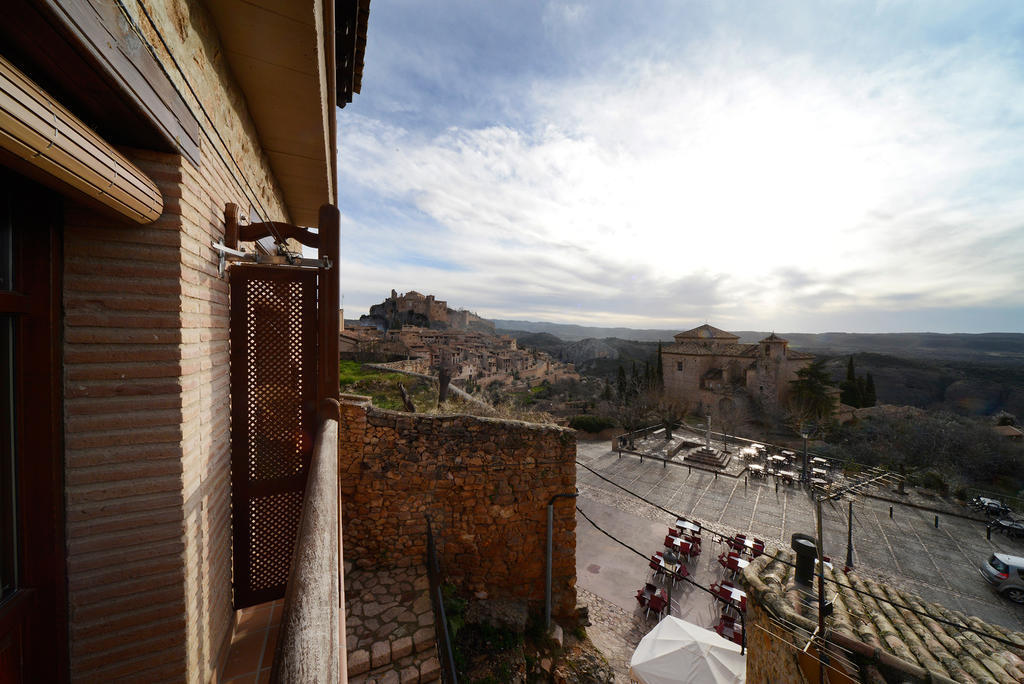 Apartamentos Bellavista Alquezar Bilik gambar